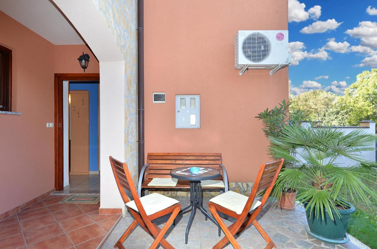 שטיניאן Apartment Puzar 295 מראה חיצוני תמונה