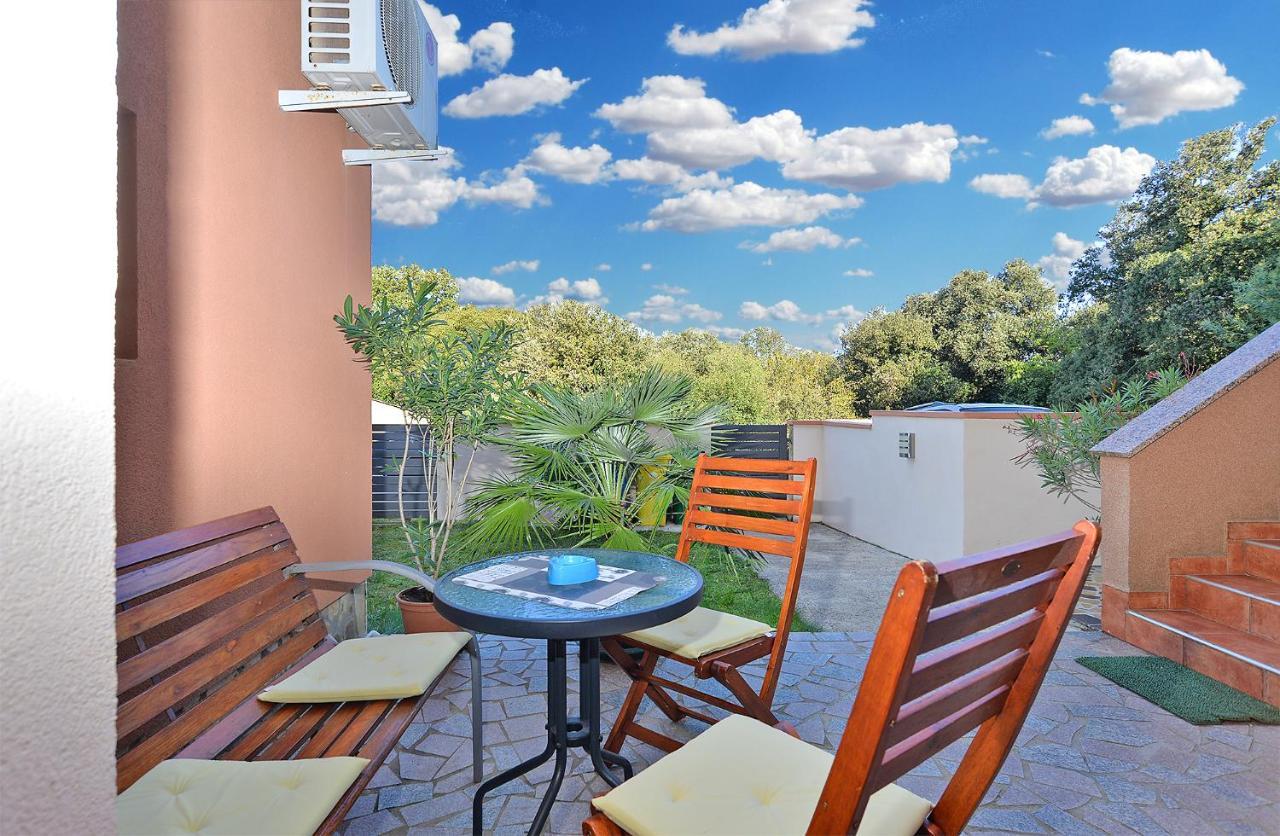 שטיניאן Apartment Puzar 295 מראה חיצוני תמונה