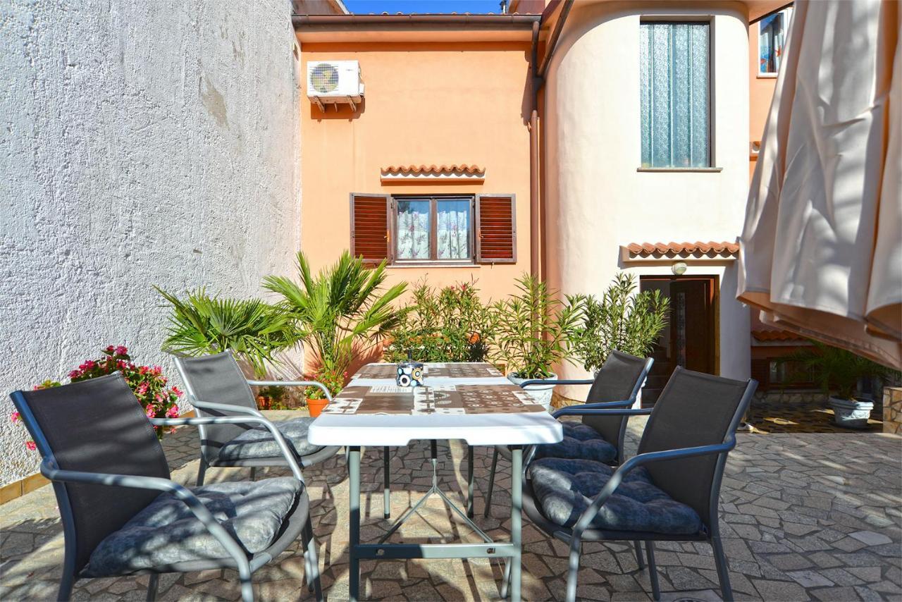 שטיניאן Apartment Puzar 295 מראה חיצוני תמונה