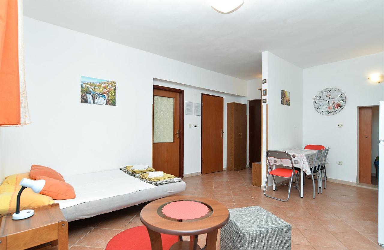 שטיניאן Apartment Puzar 295 מראה חיצוני תמונה